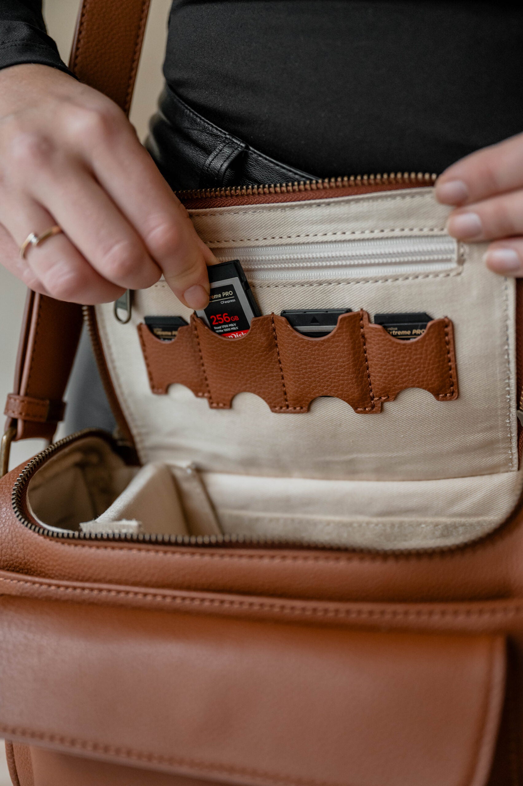 camera schoudertas bruin