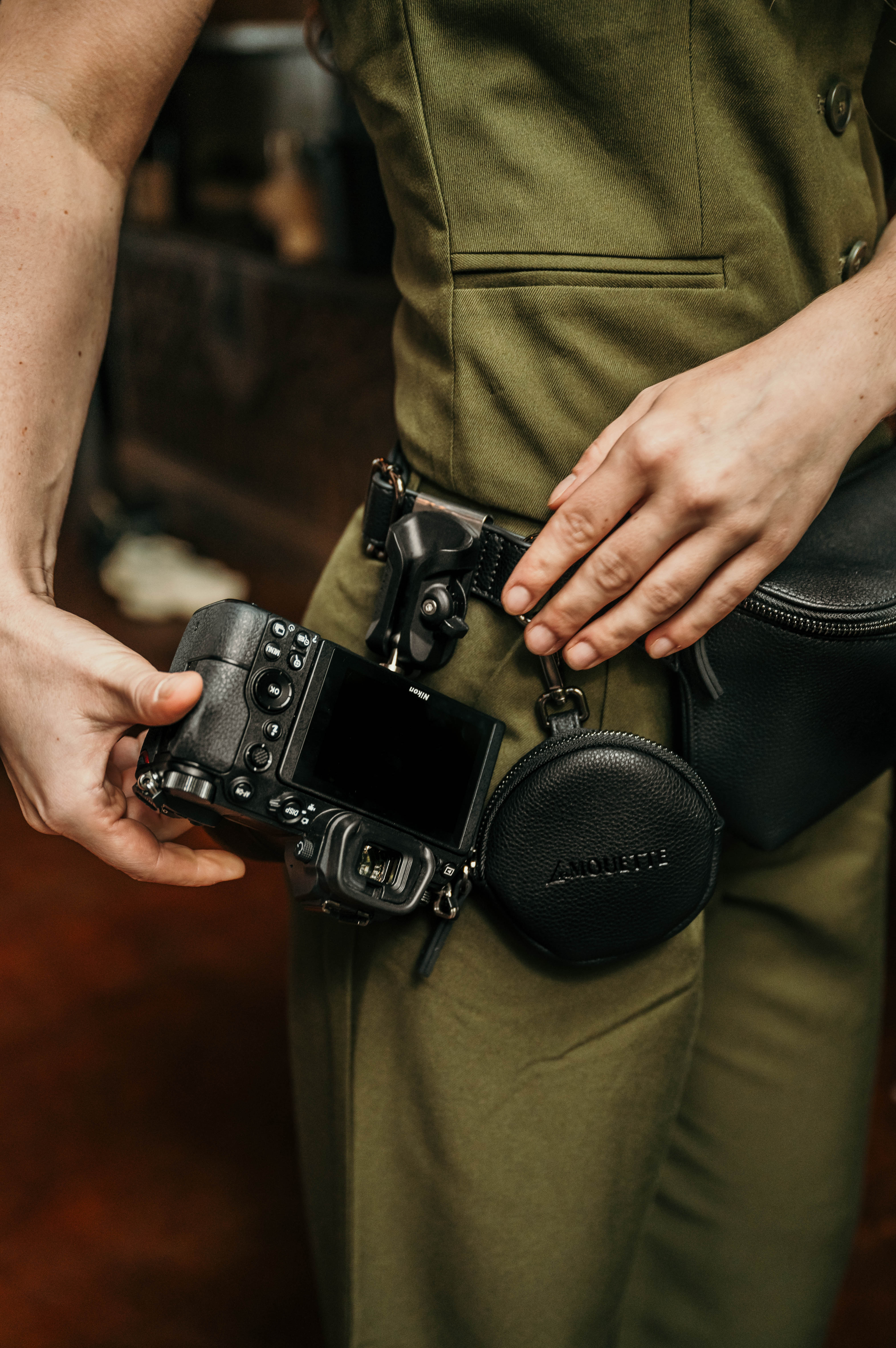 La Mouette fanny pack met holster clips voor snelle toegang tot camera
